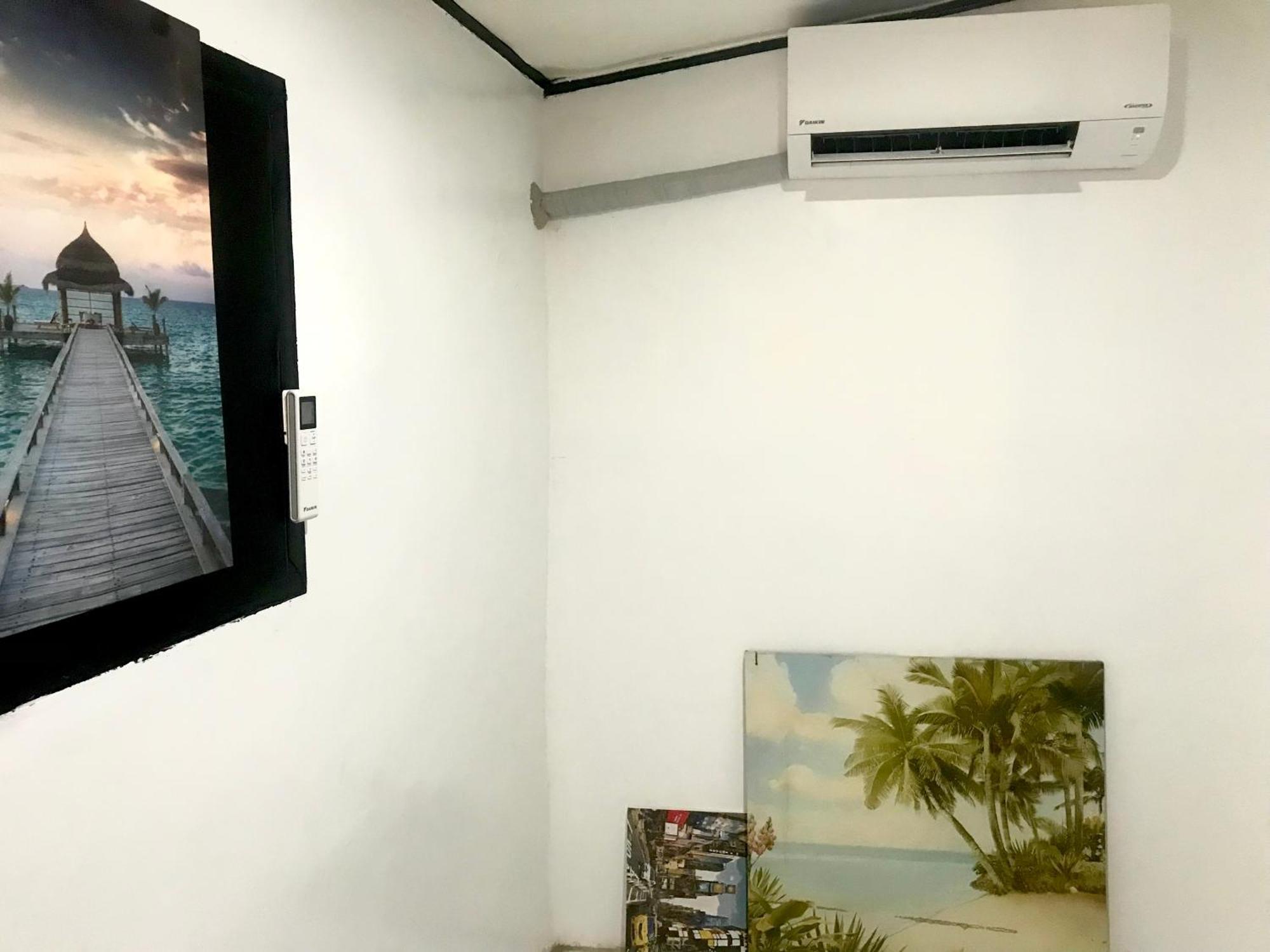 Central Hub Homestay Puerto Princesa Eksteriør bilde